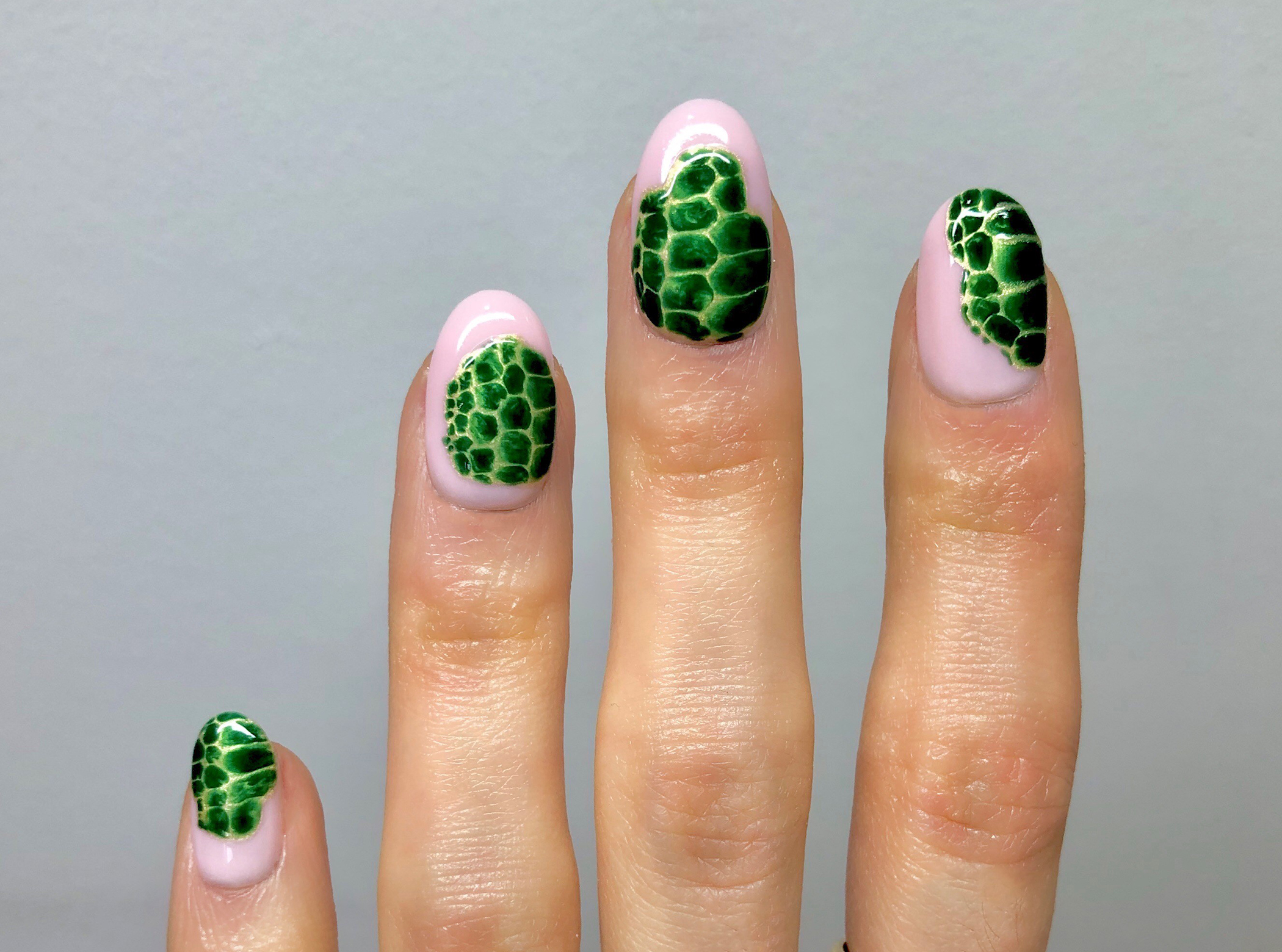 crocodile skin nail art