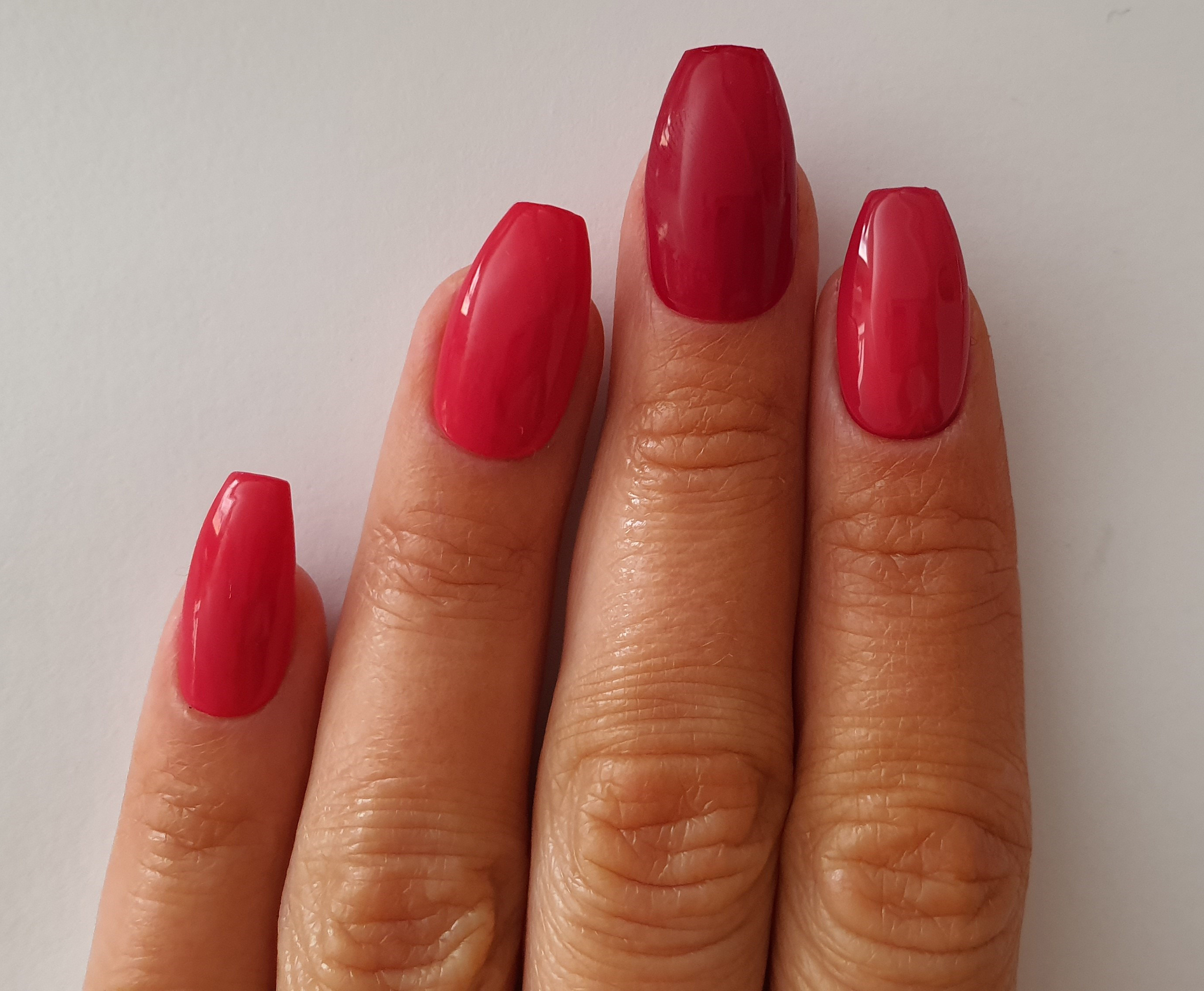 Feel the love with Salon System Nail expert Karen Louise's Valentine's-inspired nail art design.