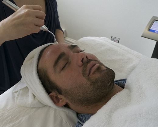 Spencer Matthews Skinbreeze facial