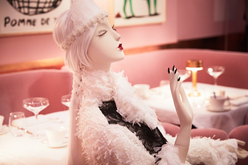 Ryan Lo AW18, London Fashion Week. Nails by CND™.